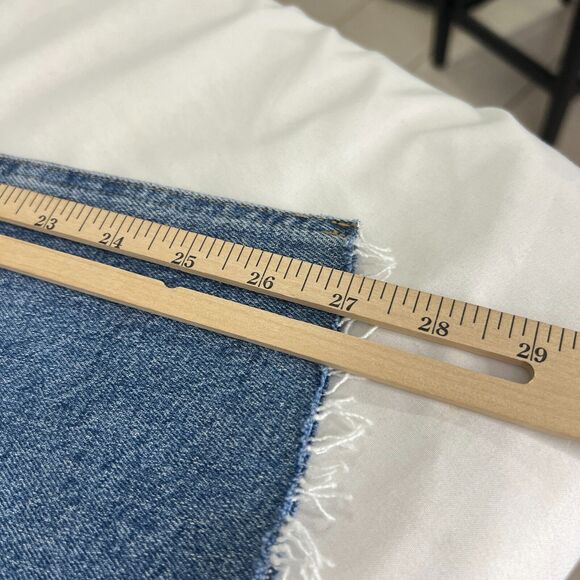 J Crew Women's Light Wash Classic Straight Jeans 25 Cropped Raw Hem - Picture 12 of 12